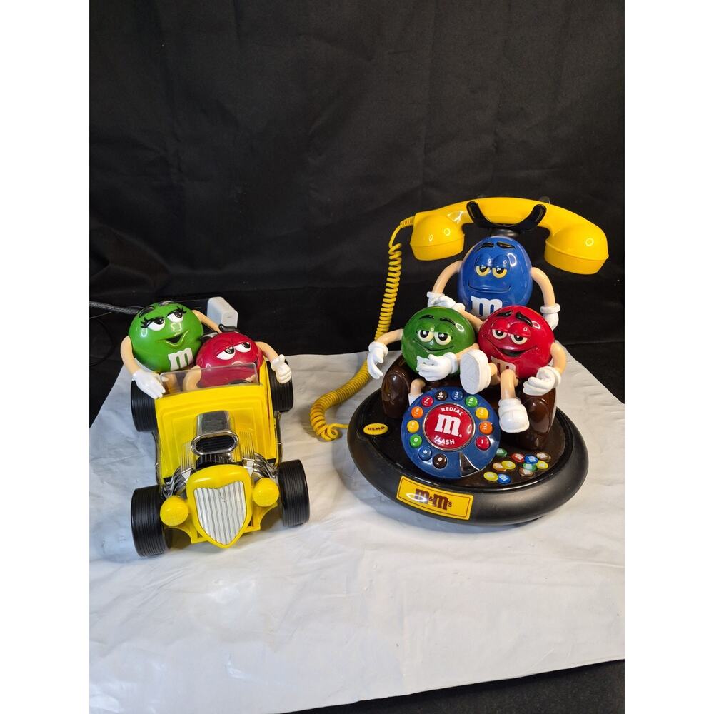 Collectable M&M's Animated Talking/Light Up Land Line Telephone + Car Roadster